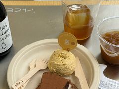 -HUGS coffee(东区店)