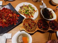 -隔壁老王·家常云南菜(花巷店)