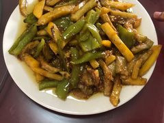 -华龙特色大骨鸡农家菜馆