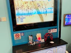 -唯爱KTV聚会餐厅(仙林东城汇店)
