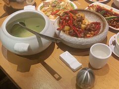 -隔壁老王·家常云南菜(花巷店)