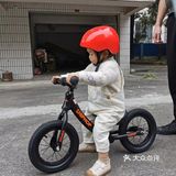 让宝宝喜欢的平衡车，充满欢乐的运动