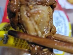 -周黑鸭(郑州中原区华山路中原万达沃尔玛店)