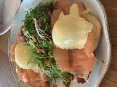 -ROAST coffee & eatery