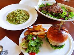 招牌牛肉汉堡-UPPER KITCHEN(延安路店)