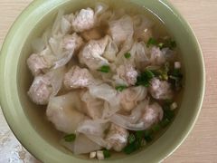 -张阿三馄饨店