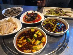-龙巢盱眙龙虾·牛蛙·烧烤宵夜(八卦岭店)