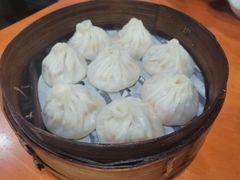-莱莱小笼·乔艾