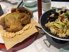 -江城小馆陕南妈妈菜·全球旅行餐厅(钟楼店)