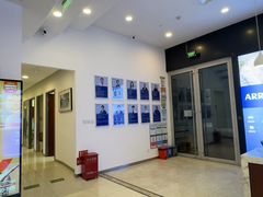 -瑞尔齿科(颐堤港诊所)