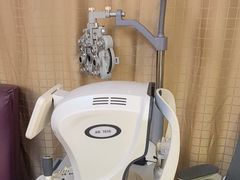 -优医视平价眼镜蔡司依视路折扣工厂店(十里堡店)