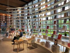 -新华书店(市民中心店)