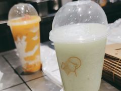 -喜茶(北京华贸购物中心店)