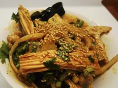 -小肚皮饮食店