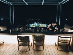 -瑰丽酒店·海吧·天际下午茶·现场DJ·天台酒吧