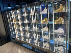 -Air Jordan(世贸天阶店)