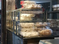 面包甜点陈列柜-白玉兰食品(汇联商厦店)
