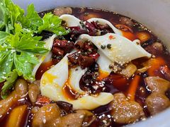-晓彭肥肠鸡·泡椒鸡火锅(水木天地店)