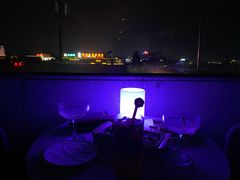 -悦吧·360°全景天台酒吧(象山店)