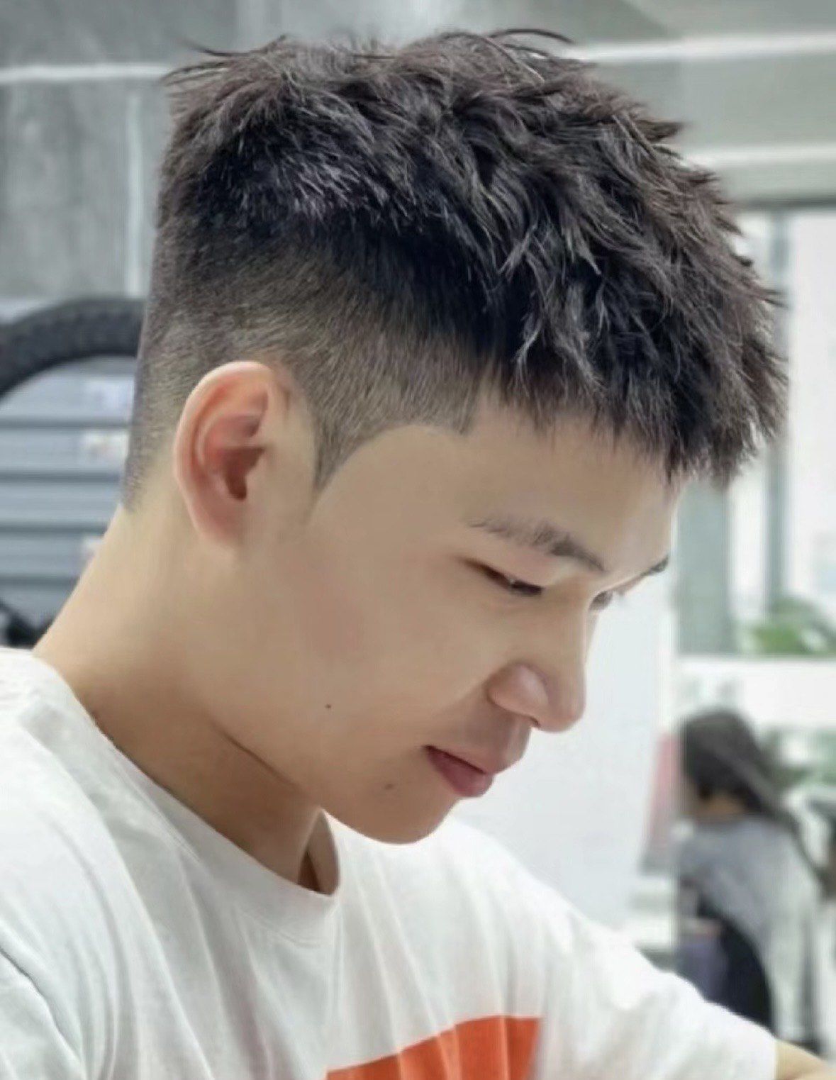 男士新发型超帅气