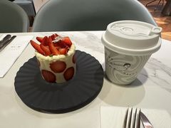 -潮一不贰·法式甜品·生日蛋糕·西式简餐(外滩店)