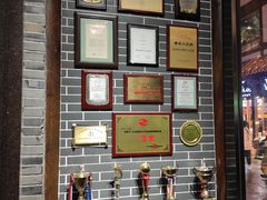 -小天鹅火锅·一线江景洪鼎旗舰店(洪崖洞店)