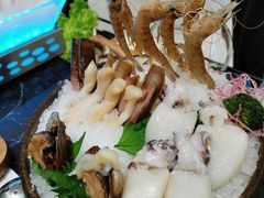 -红鼎豆捞·非遗鲍皇汤火锅(宝丰路店)