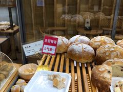 -焙丽拾光(麦凯乐直营店)