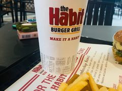 -The Habit Burger Grill 哈比特汉堡(爱琴海店)