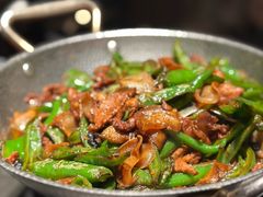 土辣椒肉炒肉-知楚•精致湖北菜(武商MALL店)