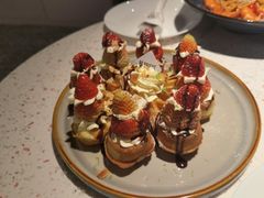 草莓忌廉华夫饼-BE BRIGHT KITCHEN(正佳广场店)