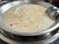 -老来福·非遗酸汤兔(凯旋路店)