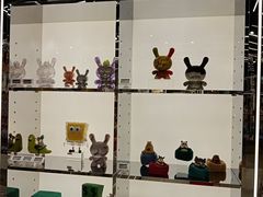 -泡泡玛特POPMART(侨福芳草地店)