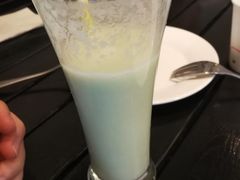 -汽车博物馆主题餐厅