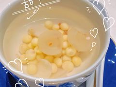鸡头米桂花炖-新荣记(建国门外大街店)