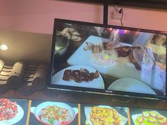 -爆炸头阿姨小四川正宗川味小吃(无任何分店)