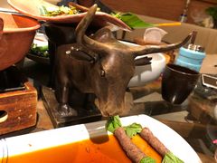 -云海肴·汽锅鸡·云南菜(天山百盛优客店)