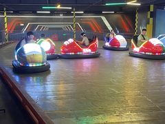 -极限PLAY运动娱乐新世界·团建派对潮玩休闲馆·室内蹦极高空游乐园