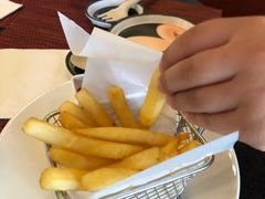 香脆薯条-WOLFGANG PUCK KITCHEN & BAR(迪士尼小镇店)
