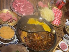 -旧街市鲜货老火锅(大光路店)