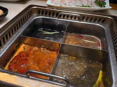 -巴渝瓦肆重庆鲜火锅(宝龙环湖店)