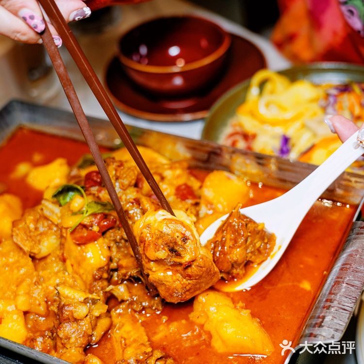 🌟 香辣过瘾，魔都必吃大盘鸡来啦‼️