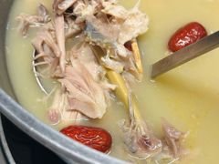 -汤宴·参须肚包鸡(南京路店)