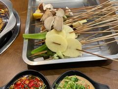 -牛串门串串香(东直门簋街总店)