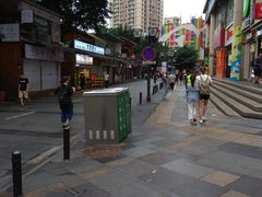 -八一好吃街·高品美食广场