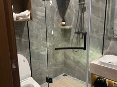 -丽辰酒店(深圳翻身地铁站店)