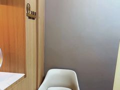 -鑫意棋牌会所(长寿路智慧广场店)
