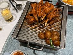 手抓孜香羊排-小厨娘淮扬菜(六合欢乐港店)