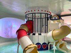 -涨巢·潮玩水疗局