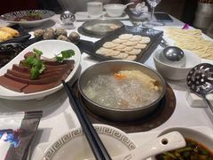 汤臣肥牛-泓炙颐凤鲜海鲜火锅料理(桐乡店)